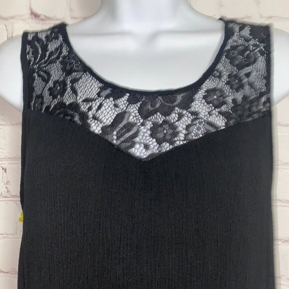 Sz.L*Hype*Black Crinkly Mini Dress--Lacy Neckline--Key Hole - Picture 5 of 8